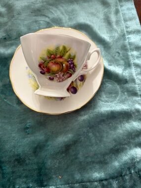Fruit-Decor Porcelain Teacup and Saucer with Gold Edge